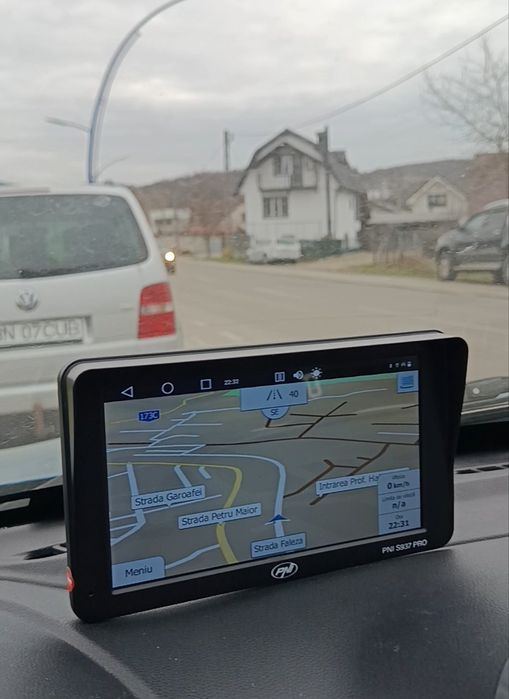 GPS-ul TANC mic- cu android PNI S937 PRO+ecran 7" - livetrafic-4 gb ram-64 gb memorie
