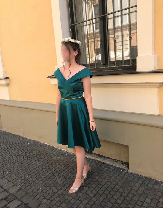 Vând rochie elegantă de seară