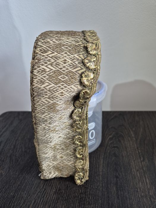 Ceapsa traditionala Banat tel si fir metalic costum popular