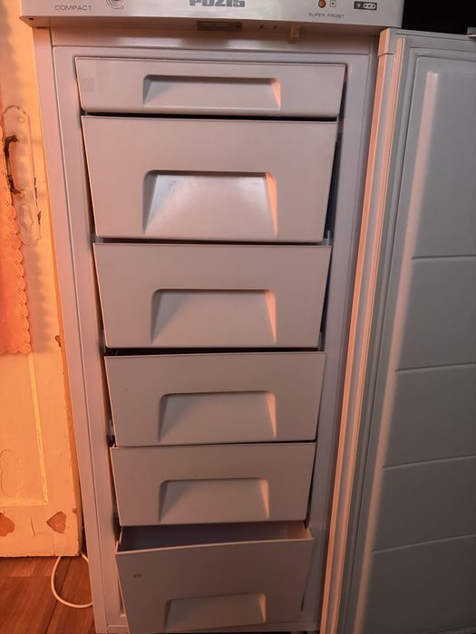 Продам морозильную камеру