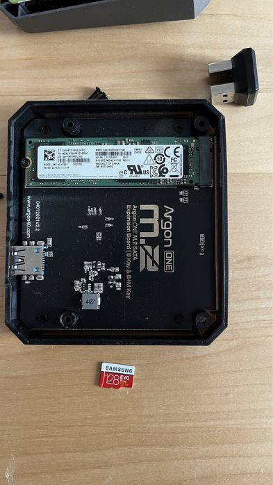 Raspberry Pi 8gb, carcasa argon m2/ mini pc/ garantie