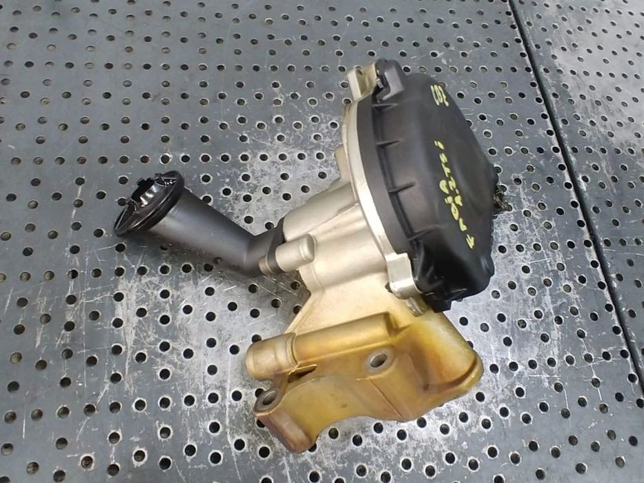 pompa ulei 1.2 tsi cbz skoda fabia 2  03f115105d  03f103669a