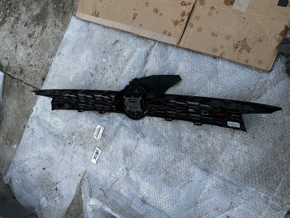 Grilă radiator vw polo 2.g.gti.cod:2G0853651.J.