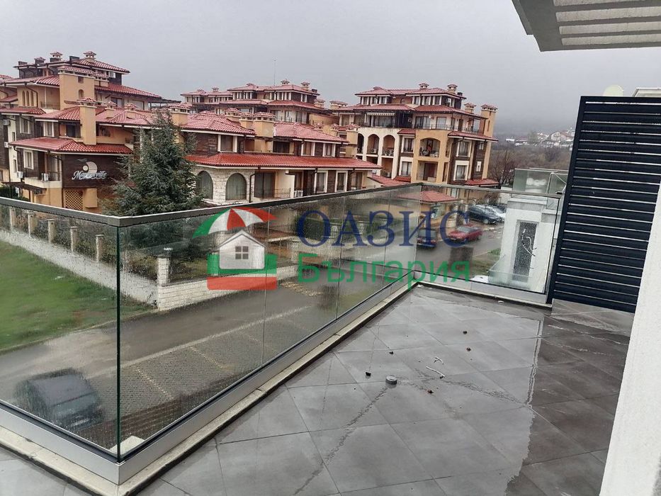 Два 2-стайни апартамента на 4-ти етаж със страничен изглед към морето,Света Екатерина,Свети Влас,България-167,5 кв. м.,