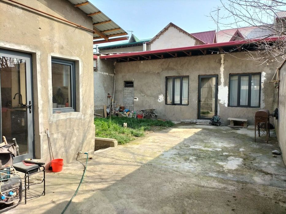 3 сот 2 дома 300 м Сергели