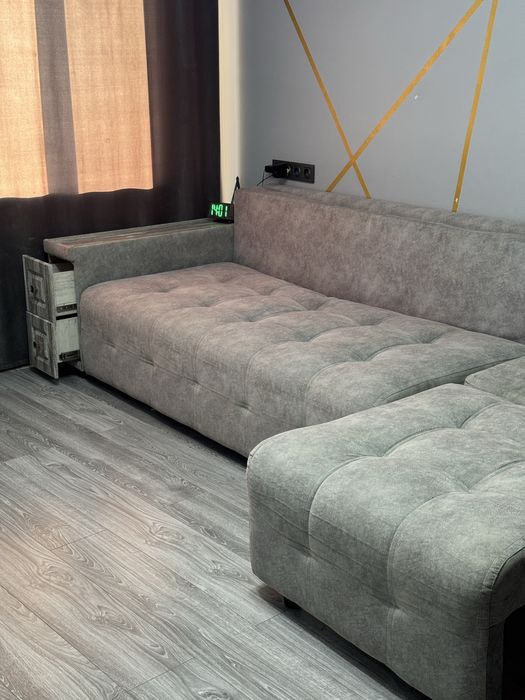 Диван продаю в хорошем состоянии !