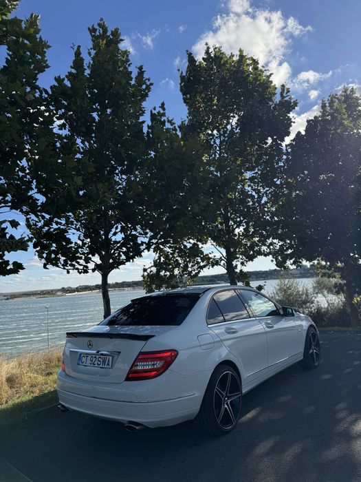 Mercedes Benz C300 CDI 4MATIC