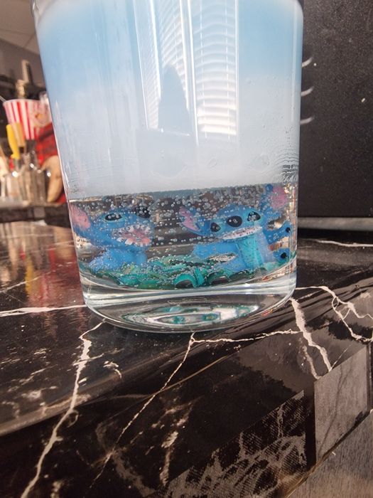 Ръчно изработени ароматни свещи.