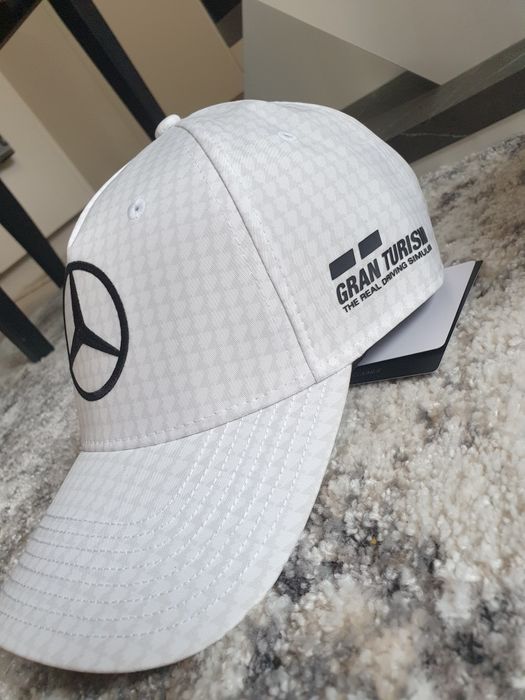 Шапка Mercedes-Benz AMG F1