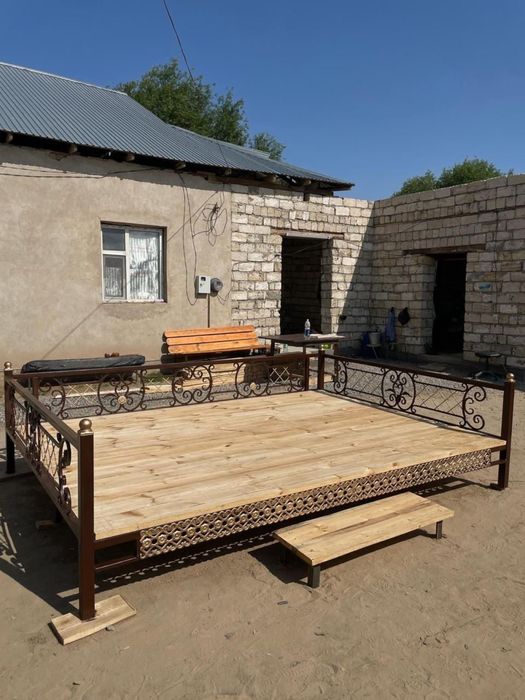 Саки, Сәкі, Тапчан, Топчан