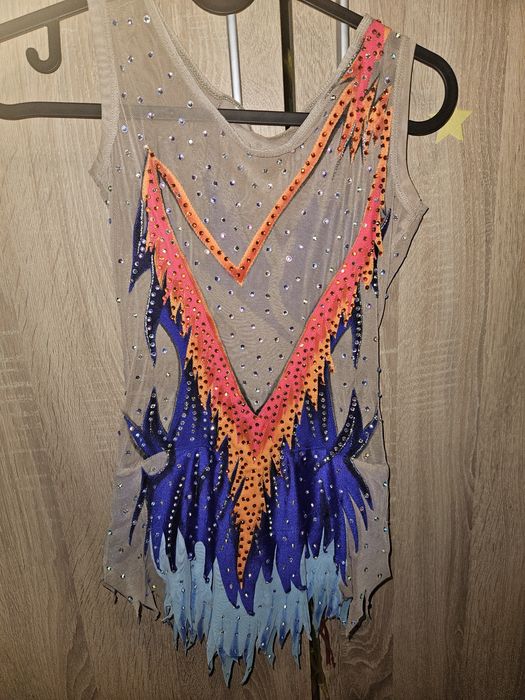 Трико художествена гимнастика 146 размер намалено