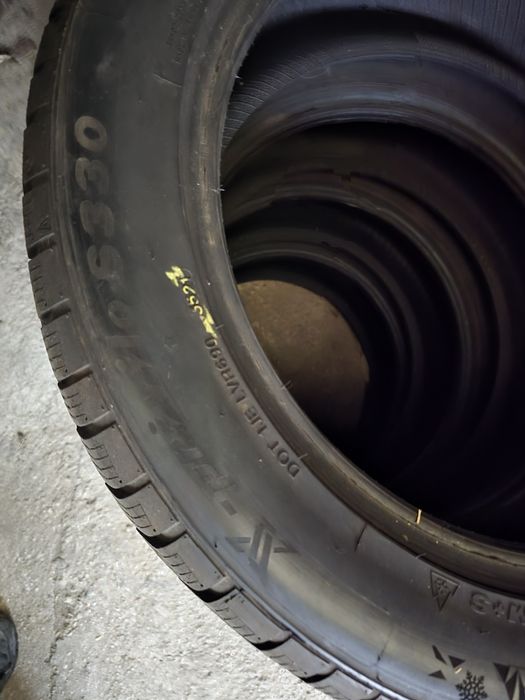 215.55.18 2 Lassa, 2 Pirelli m+s