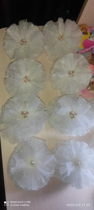 Продам бантики для девочек