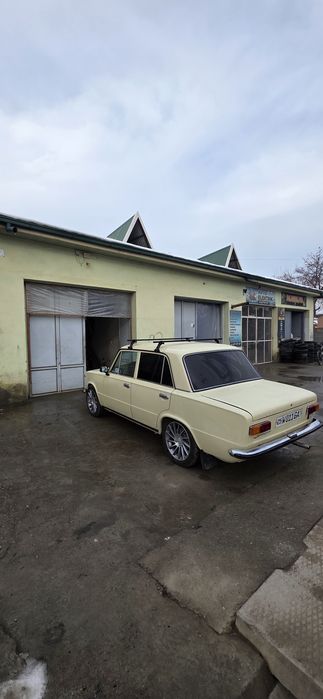 Vaz 2101 retro srochna sotiladi