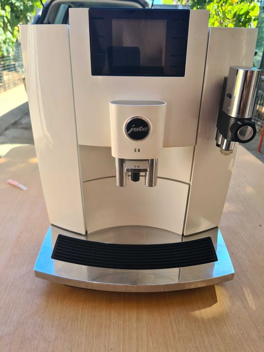 Espressor Jura E8 Piano White 2023