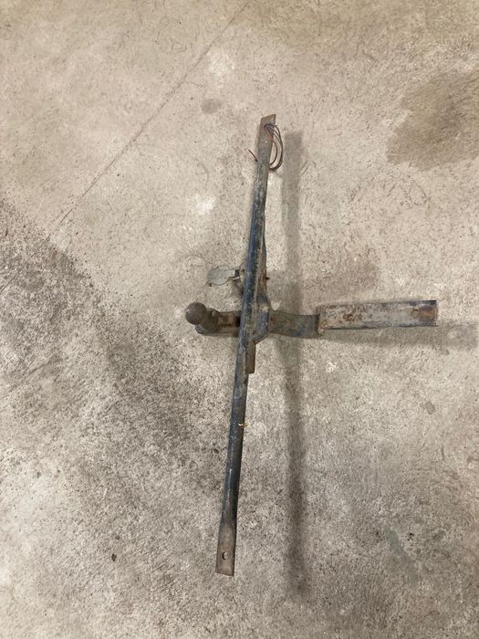 Теглич за автомобил