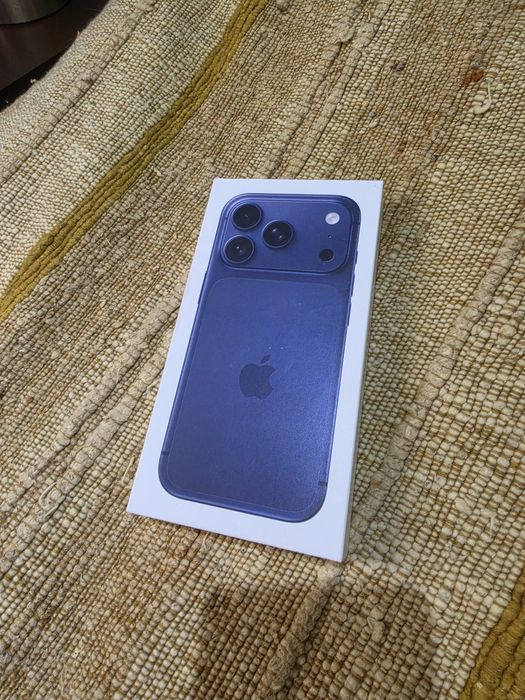 IPhone  17 pro с гаранция