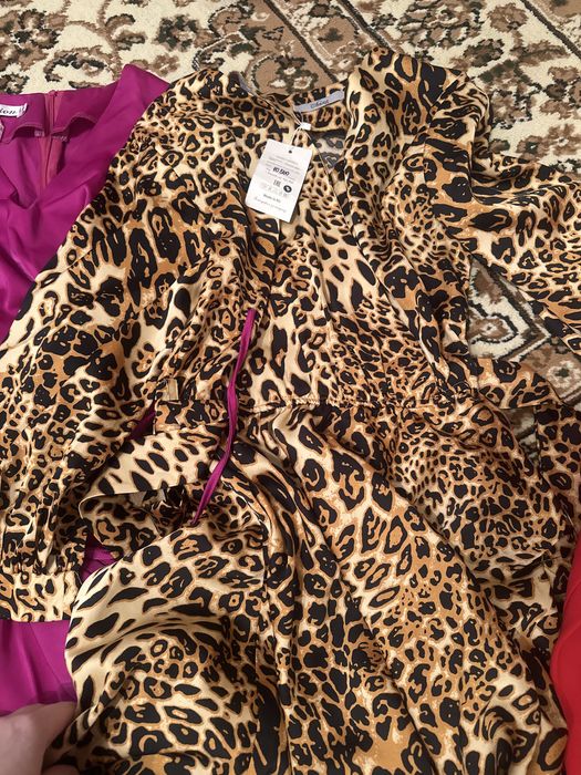 Платья новые с этикеткой