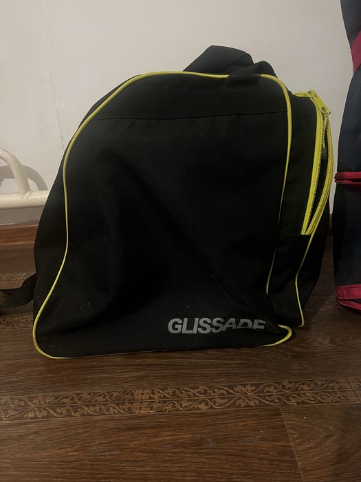 Лыжи, палки , ботинки, шлем, очки