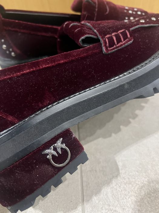 Велурени обувки Pinko