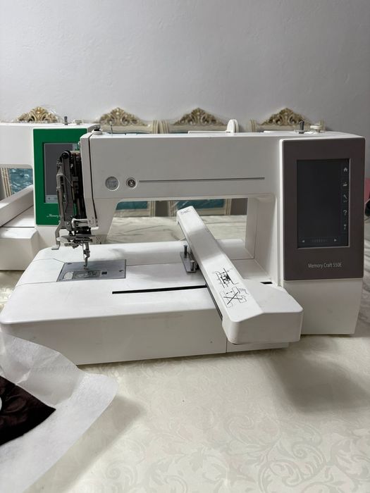 Швейная машина Janome e550 и Janome e450