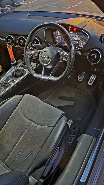 Audi TT modelul NOU după 2015 2.0tdi Ultra 184CP Euro 6