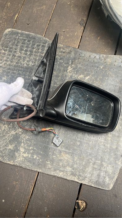 BMW E65 боковое стекло правое