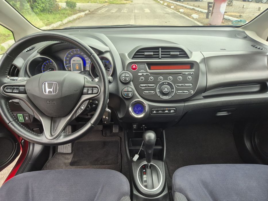 Honda Jazz 1.4 Benzina/Hybrid-Cutie automata