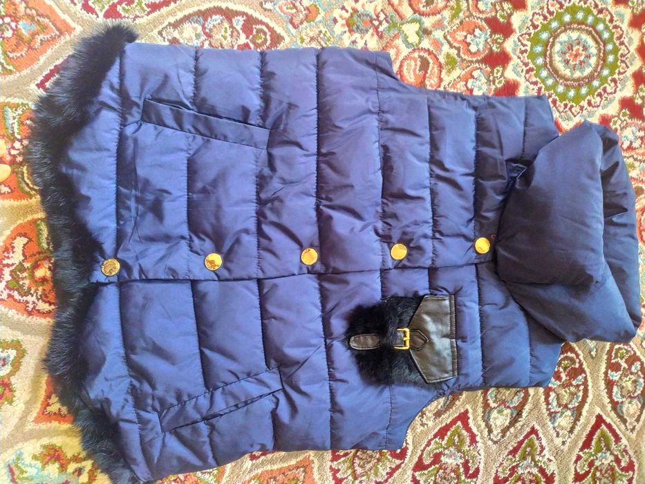 Жилетка безрукавка