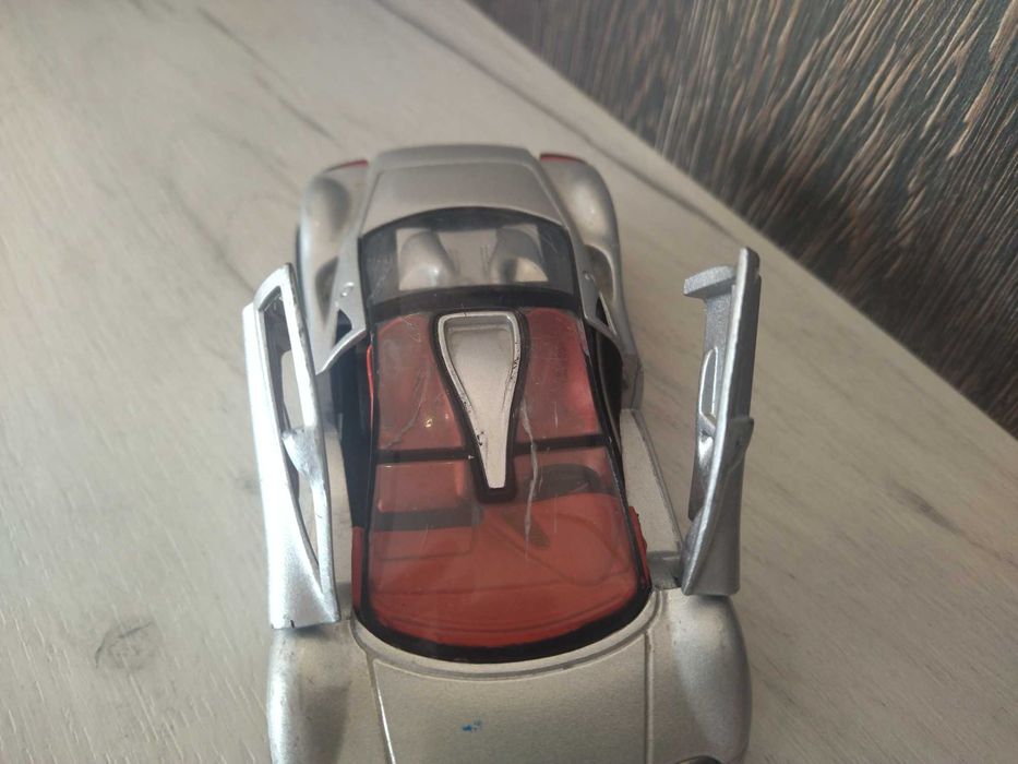 Метална количка AUDI Avus !!!