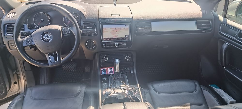 VOLKSWAGEN Touareg 2015 — imagine 4