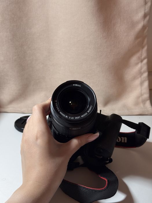 Canon EOS 200D Kit 18–55 IS STM |