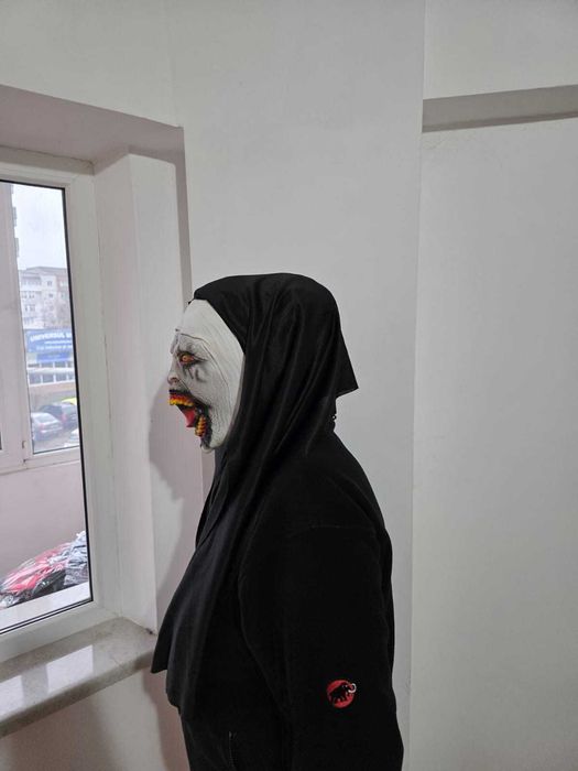 Masca horror Calugarita Thenun, de dama