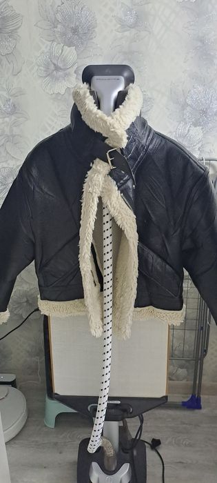 Продам куртку кожзам.