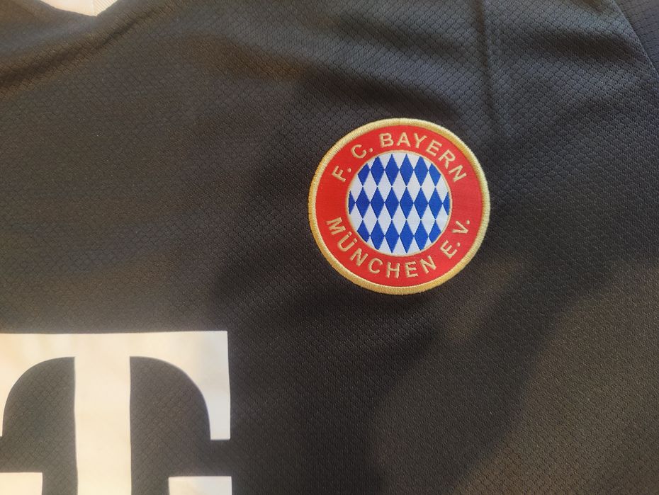 Футболна тениска Bayern Munchen UCL 2024/2025 Вратарска