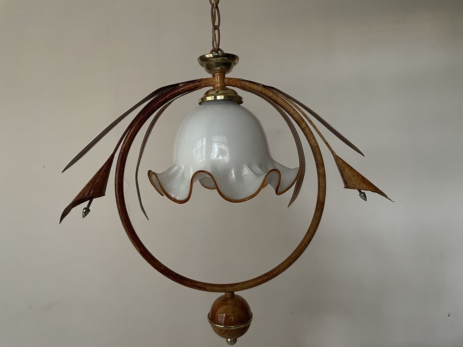 Люстра,светильник,қандил,свитильник.