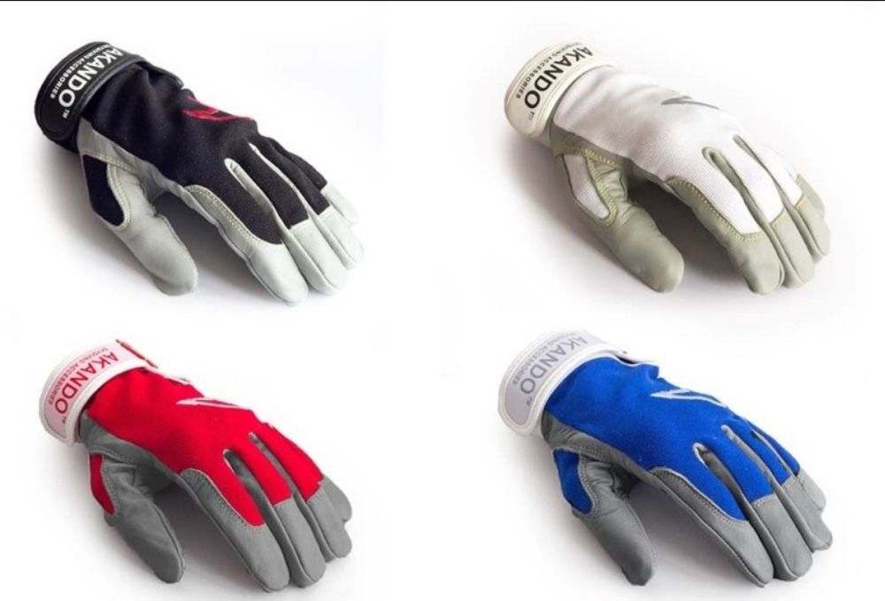 Manusi Akando parașutism parasutist skydiving skydive