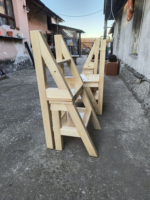 Scaun scară din lemn masiv de brad