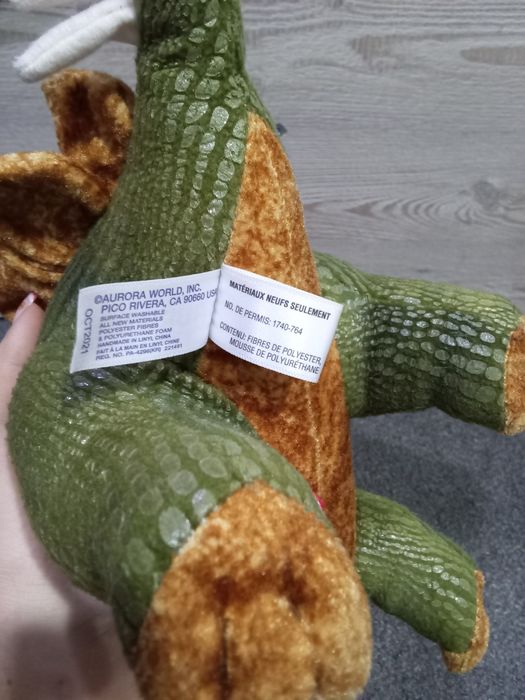 Игрушка динозавр мягкая