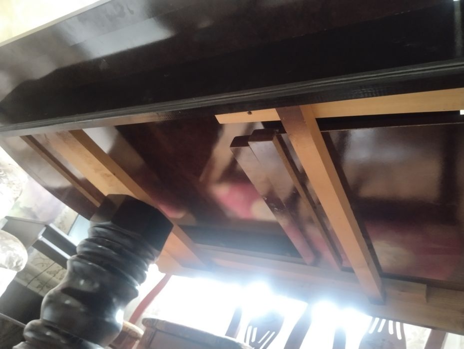 Стол гостевой для гости