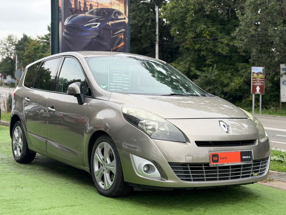 Renault Grand Scenic 2010