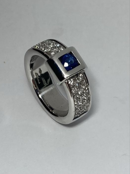 Inel aur alb cu diamante si safir Salvini