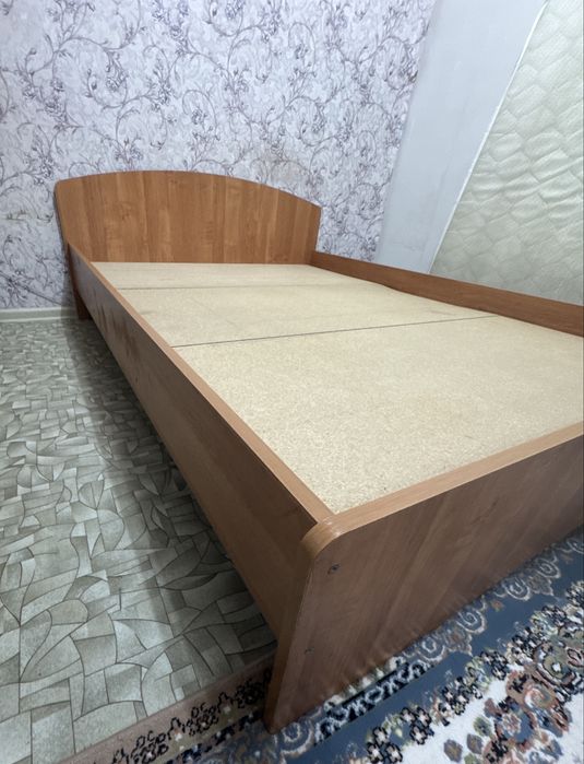 Продам кровать в хорошем состоянии