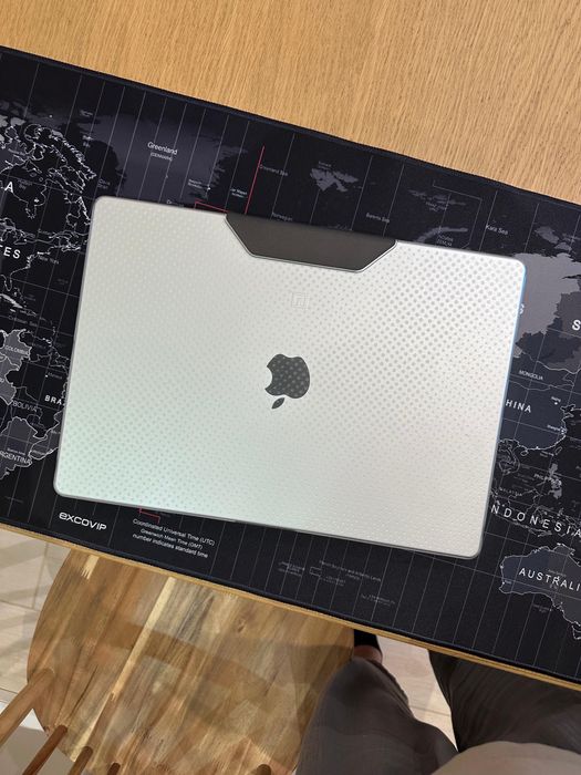 Macbook pro 16, m2 max