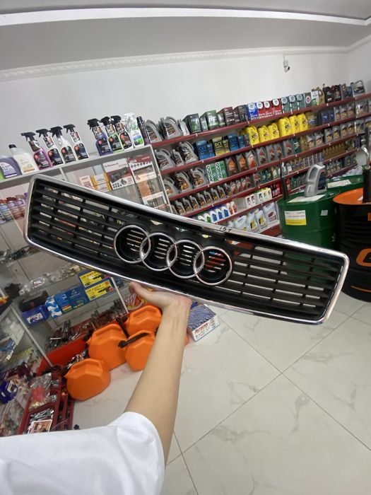 решетка радиатора Audi A6 C5