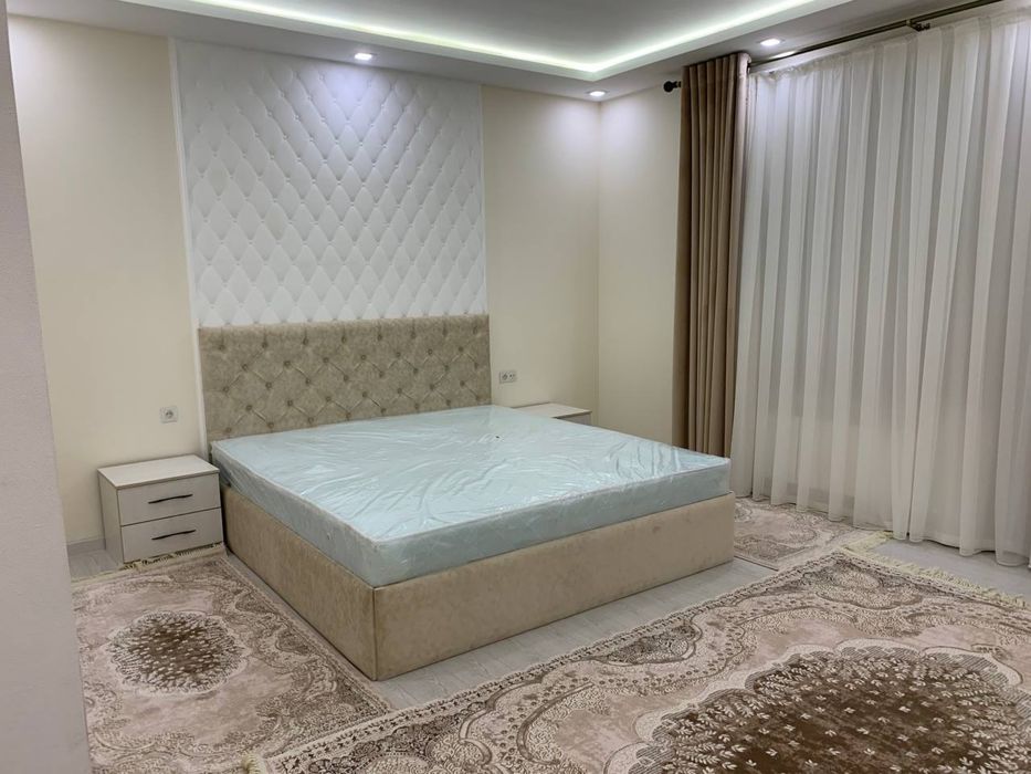 Продам дюплекс 9 комнатный на Махтумкули