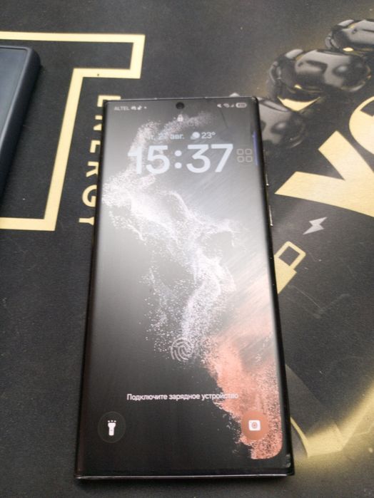 Продам Samsung S22 Ultra 12/512