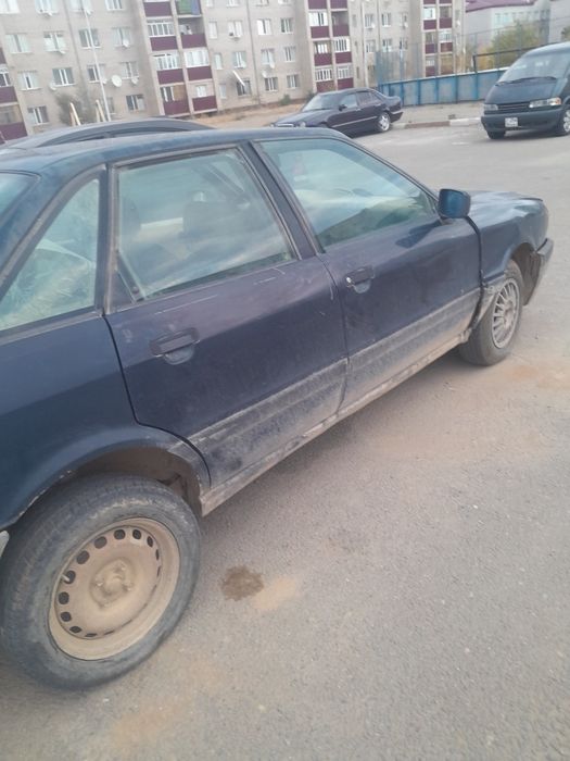 Продам ауди б3 1987г объем 1.8