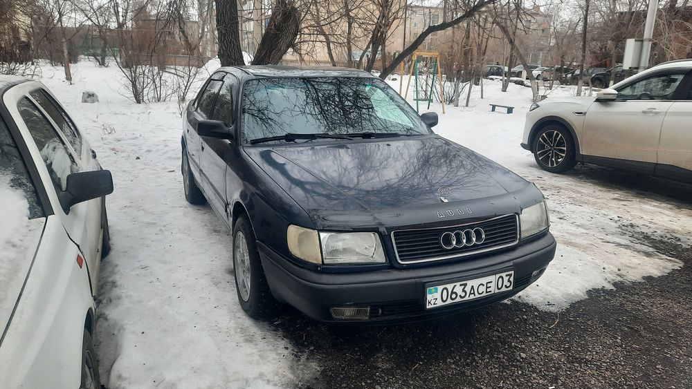 Продам ауди 100 с4