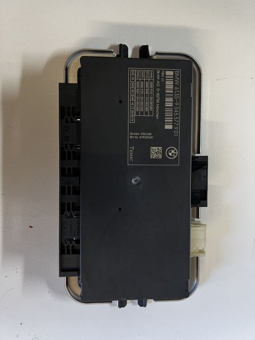 Frm 3 bmw seria 6 f06 f12 f13 faruri led coloana electrica